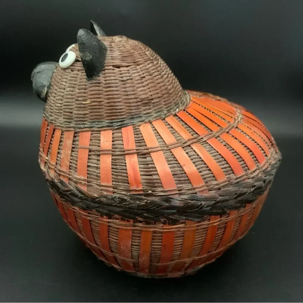Vintage Chinese Cat Basket